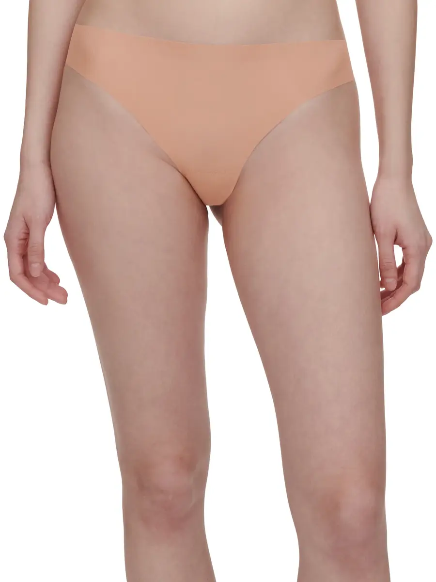 Chantelle Pulpies Seamless Tanga string - Invisible - Naadloze dames string die niet doorschijnt Chantelle Pulpies Seamless Tanga string - Invisible - Naadloze dames string die niet doorschijnt