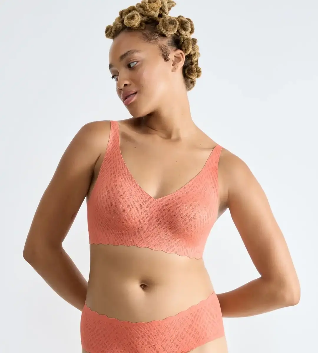 Sloggi Zero feel Soft Bra Bliss - Naadloze BH top - Kanten bralette met brede bandjes Sloggi Zero feel Soft Bra Bliss - Naadloze BH top - Kanten bralette met brede bandjes