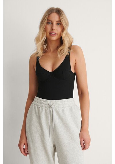 Na-KD katoenen dames body- cup shape body - Zwart Na-KD katoenen dames body- cup shape body - Zwart