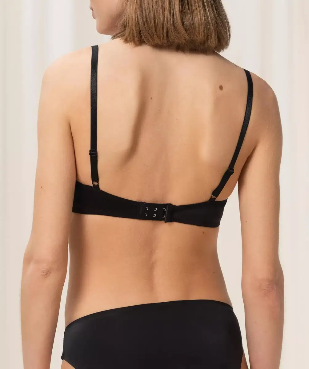 TRIUMPH BH Soft Sensation - Met vulling zonder beugel - Spacer bh die niet doorschijnt TRIUMPH BH Soft Sensation - Met vulling zonder beugel - Spacer bh die niet doorschijnt