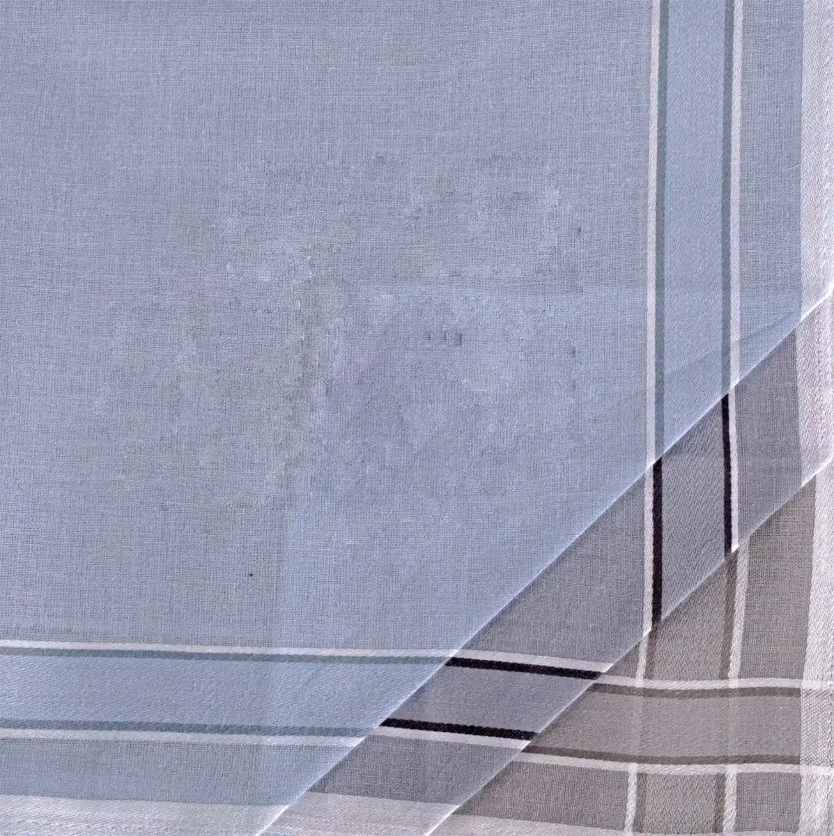 Tiseco 12 stuks Heren zakdoeken - Blue Winter - Blauwe katoenen zakdoeken - Voordeelverpakking Tiseco 12 stuks Heren zakdoeken - Blue Winter - Blauwe katoenen zakdoeken - Voordeelverpakking