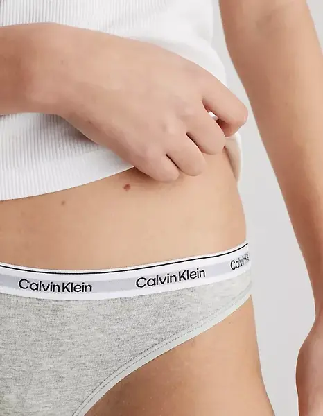 Calvin Klein strings 3-pack - Calvin klein ondergoed dames - Multipack katoenen dames strings - Voordeelverpakking - Sale Calvin Klein strings 3-pack - Calvin klein ondergoed dames - Multipack katoenen dames strings - Voordeelverpakking - Sale