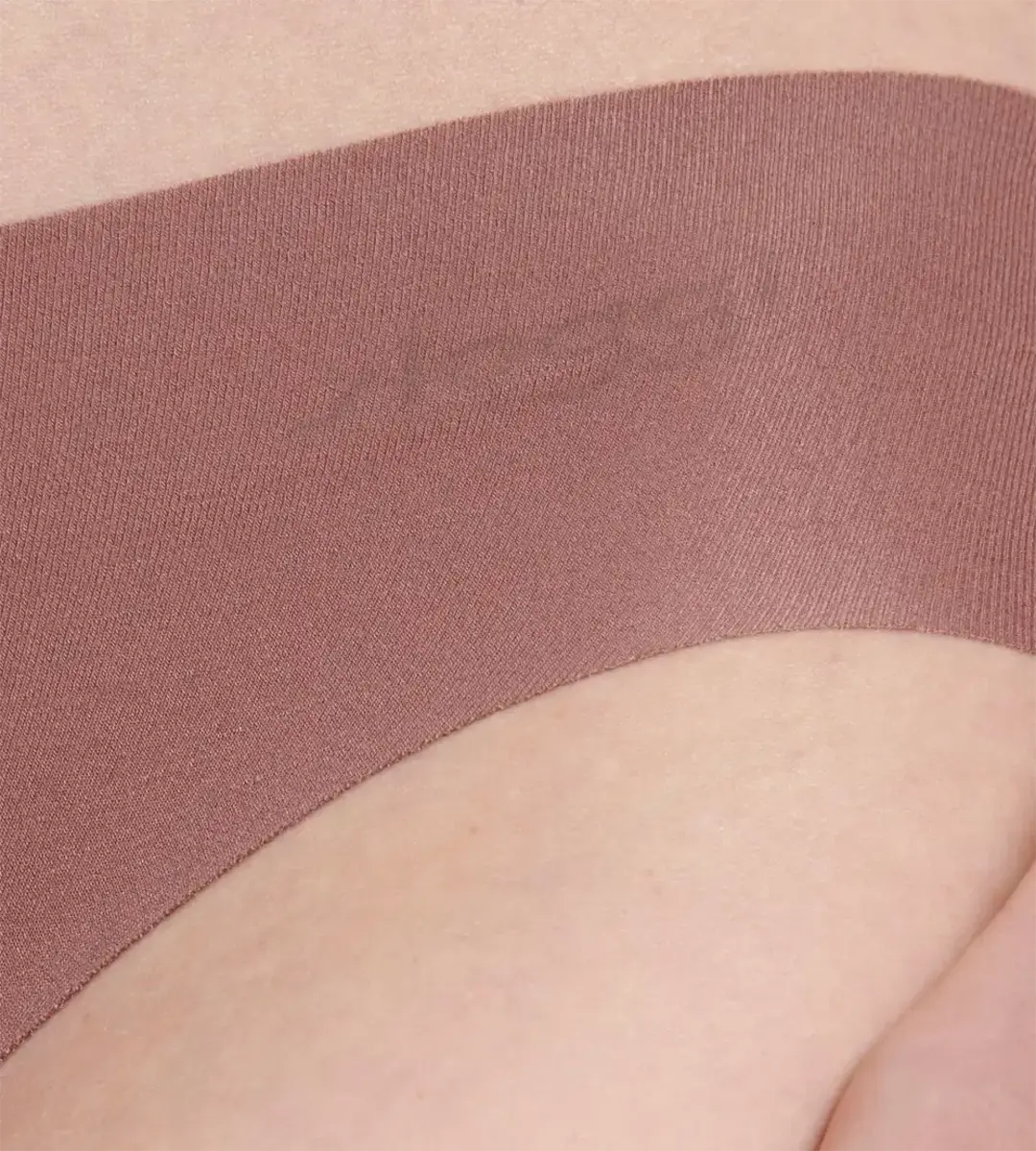 Sloggi dames Zero Invisible hipstring Modal 2.0 - Naadloze dames string - katoenen kruisje Sloggi dames Zero Invisible hipstring Modal 2.0 - Naadloze dames string - katoenen kruisje