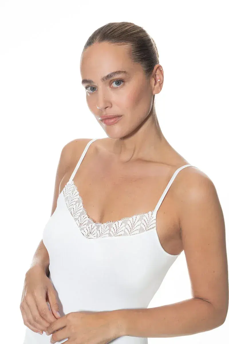 Mey Emotion dames smal bandje hemd met kant - Naadloos viscose Onderhemd spaghetti bandjes