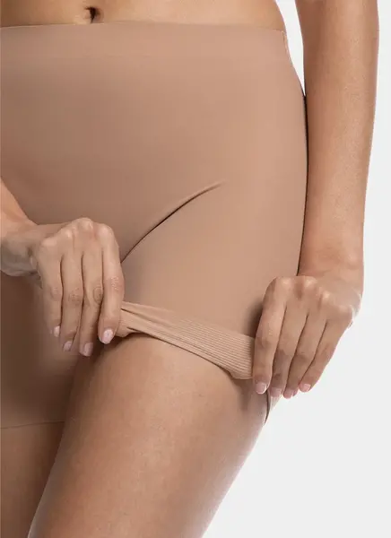 Magic corrigerende naadloze short - Invisible - Shapewear boxershort - Schijnt niet door Magic corrigerende naadloze short - Invisible - Shapewear boxershort - Schijnt niet door