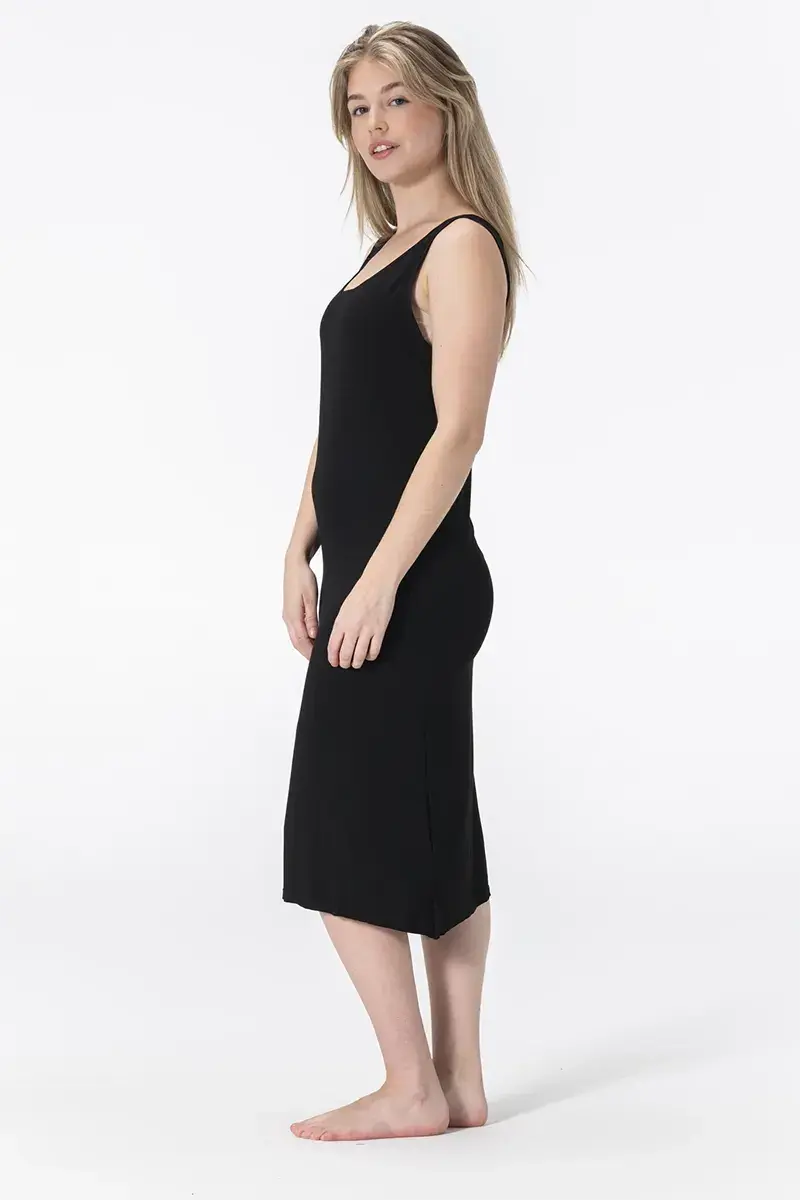 Gaubert Onderjurk Extra lang - brede bandjes - Gladde onderjurk wit - Zwart - huidskleur - Verstelbare bandjes Gaubert Onderjurk Extra lang - brede bandjes - Gladde onderjurk wit - Zwart - huidskleur - Verstelbare bandjes