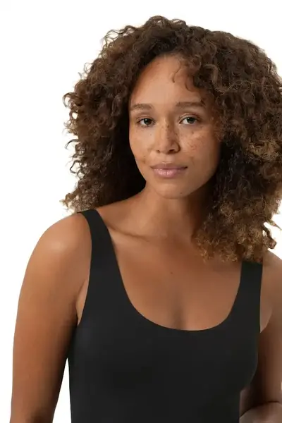 Mey Naadloos onzichtbaar dames hemd - Brede bandjes - Simply Better Mey Naadloos onzichtbaar dames hemd - Brede bandjes - Simply Better