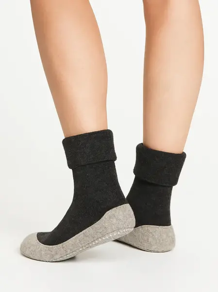 FALKE  Cosyshoe pantoffels - Anti slip sokken - Slofsokken dames - Huissokken - Warme winter kousen