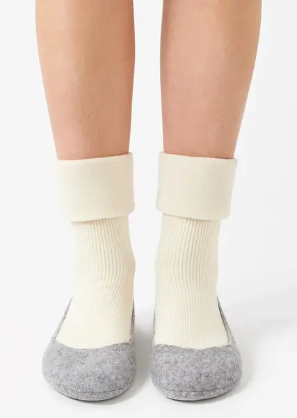 FALKE  Cosyshoe pantoffels - Anti slip sokken - Slofsokken dames - Huissokken - Warme winter kousen