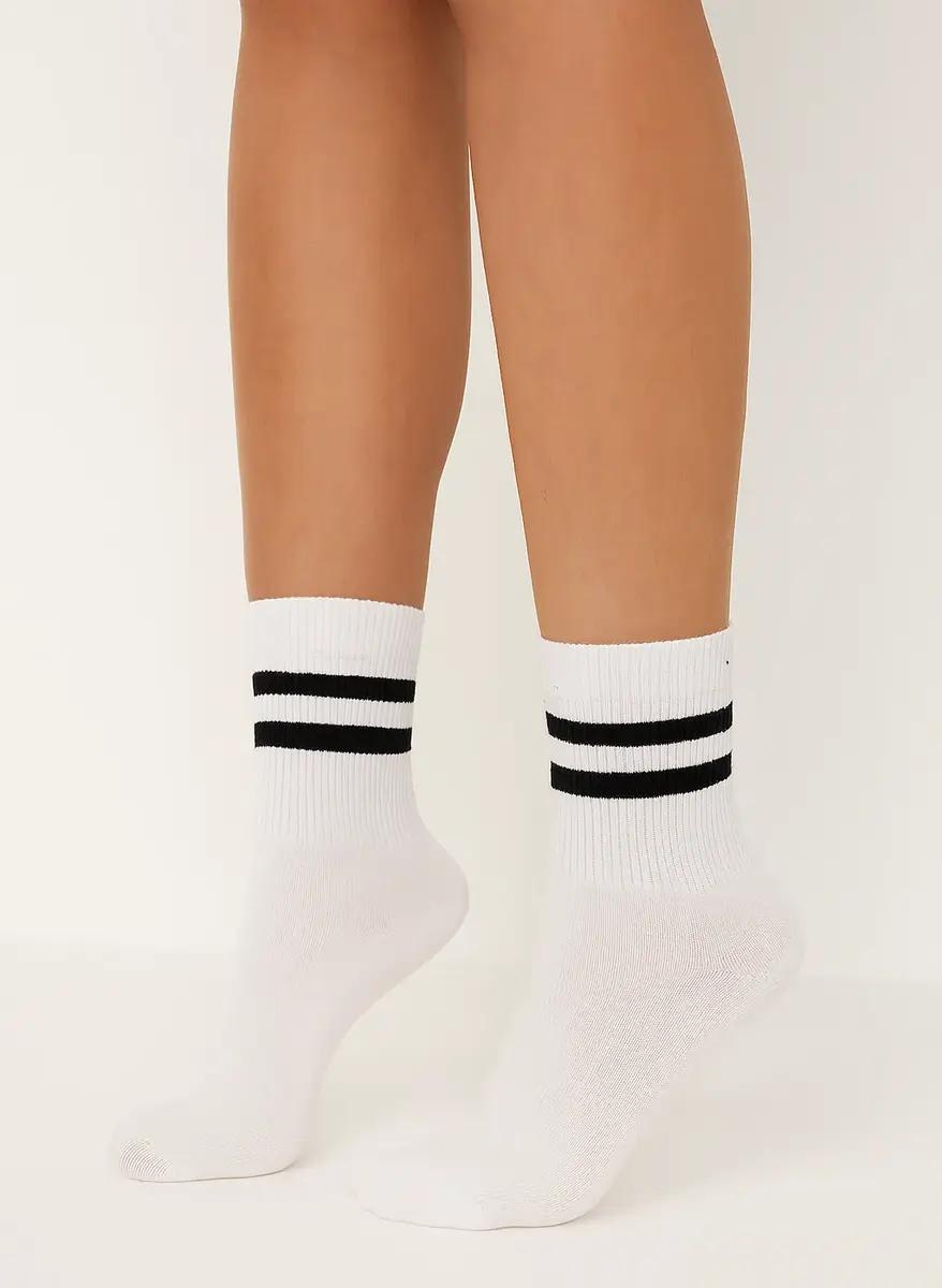 Pieces dames sokken 1-pack - Strepen - onesize - Dames sportsokken wit en zwart Pieces dames sokken 1-pack - Strepen - onesize - Dames sportsokken wit en zwart