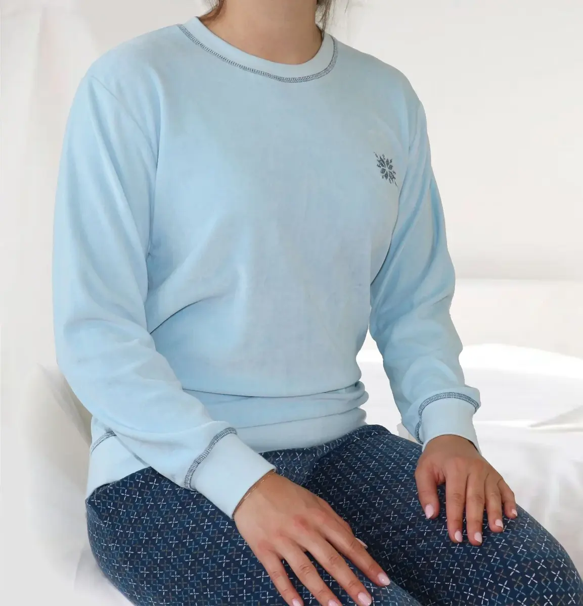 Tenderness dames pyjama Velours - Lichtblauw - Warme winter pyjama - Teddy - Copy Tenderness dames pyjama Velours - Lichtblauw - Warme winter pyjama - Teddy - Copy