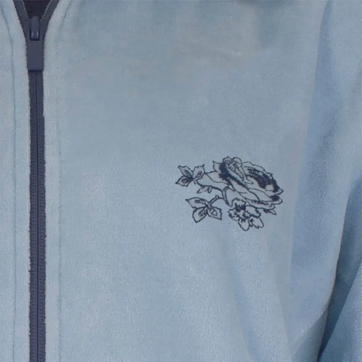 Medaillion dames huispak Velours - Chique Blue - Warm winter 2-delig huispak - lounge pak dames - Copy Medaillion dames huispak Velours - Chique Blue - Warm winter 2-delig huispak - lounge pak dames - Copy