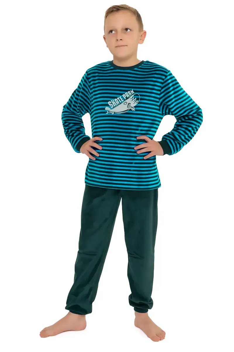 Outfitter velours jongens pyjama - Skate Park Outfitter velours jongens pyjama - Skate Park