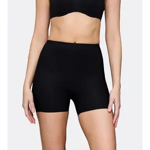 Triumph Corrigerend Short Body Make-up Illusion - Curve Triumph Corrigerend Short Body Make-up Illusion - Curve