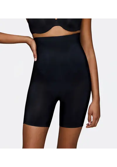 Triumph Corrigerend boxershort - Mid-Thight Body Make-up Illusion - Curve Triumph Corrigerend boxershort - Mid-Thight Body Make-up Illusion - Curve