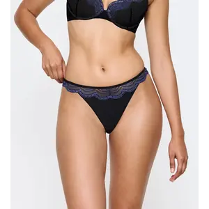 Triumph Comfort glam string - Kanten string Triumph Comfort glam string - Kanten string