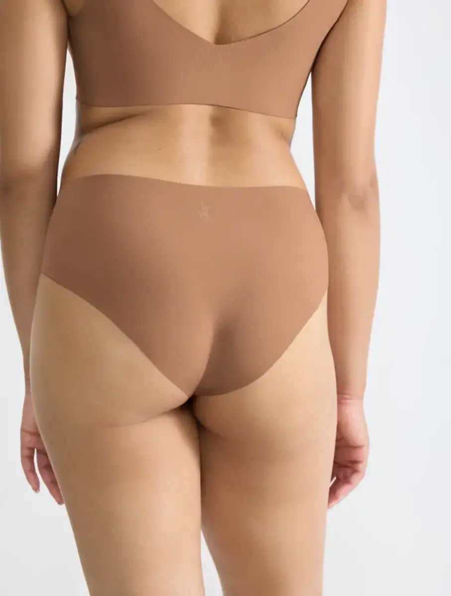 Sloggi Zero Feel High Leg slip 2.0 - Invisible - Hoog naadloze opgesneden Rio slip - Onzichtbaar - Sluit mooi aan - Dames onderbroek Sloggi Zero Feel High Leg slip 2.0 - Invisible - Hoog naadloze opgesneden Rio slip - Onzichtbaar - Sluit mooi aan - Dames onderbroek