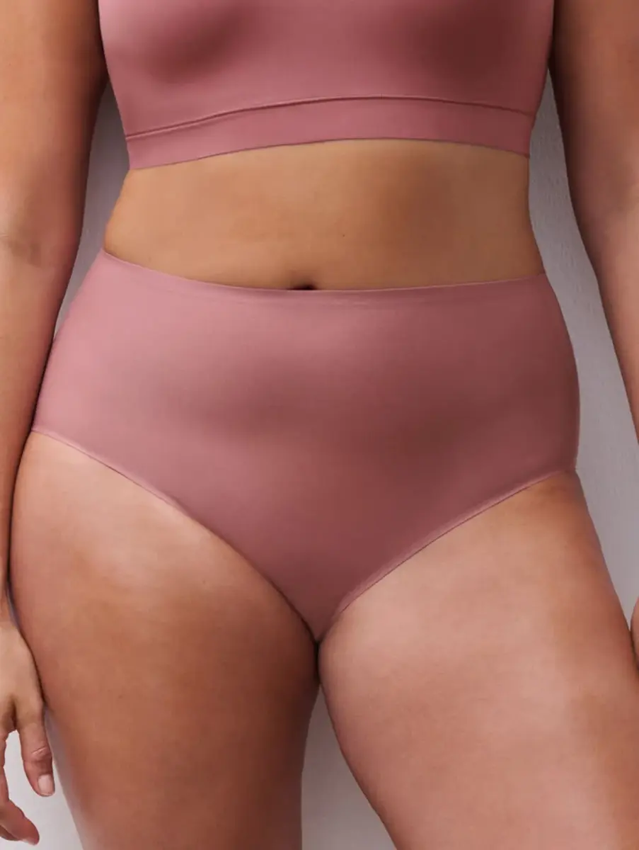 Chantelle naadloze taille slip dames - Soft Stretch - High waist brief - Hoge maxi slip - Invisible dames onderbroek - Chantelle ondergoed Chantelle naadloze taille slip dames - Soft Stretch - High waist brief - Hoge maxi slip - Invisible dames onderbroek - Chantelle ondergoed