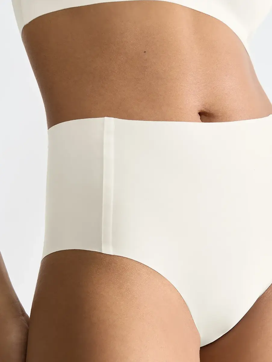 Sloggi Zero Feel taille slip dames 2.0 - High waist - Hoge naadloze dames onderbroek - Katoenen kruisje - Schijnt niet door - Zwart - Huidskleur - Donkerblauw Sloggi Zero Feel taille slip dames 2.0 - High waist - Hoge naadloze dames onderbroek - Katoenen kruisje - Schijnt niet door - Zwart - Huidskleur - Donkerblauw