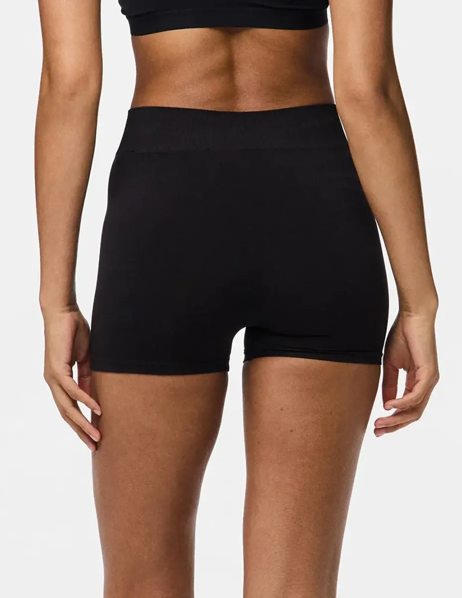 Pieces dames short naadloos - London - Broekje onder jurk - Boxershort lange pijpjes Pieces dames short naadloos - London - Broekje onder jurk - Boxershort lange pijpjes