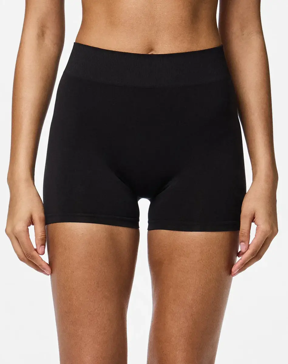 Pieces dames short naadloos - London - Broekje onder jurk - Boxershort lange pijpjes Pieces dames short naadloos - London - Broekje onder jurk - Boxershort lange pijpjes