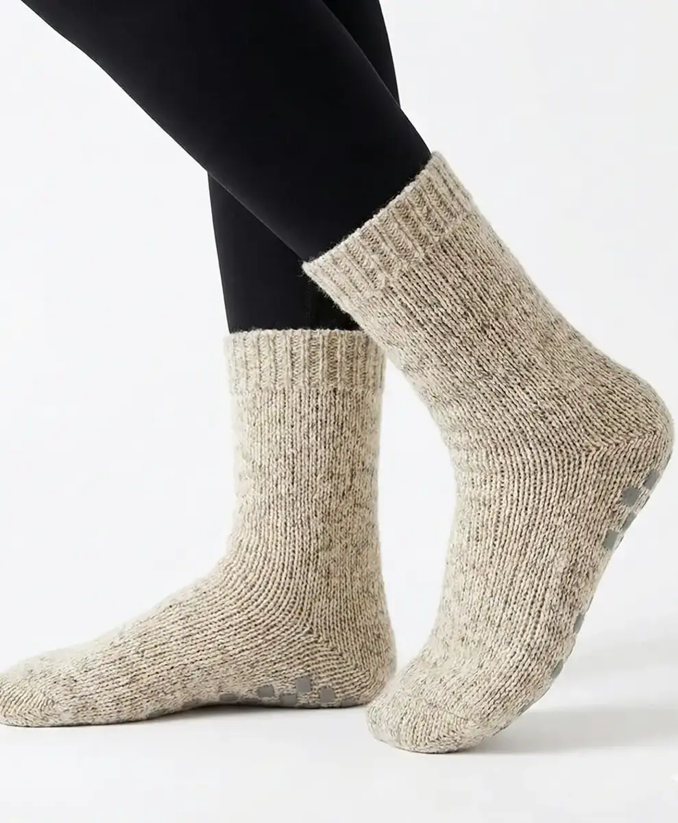 Apollo warme anti slip huissokken - Bedsokken dames en heren - Grip sokken - slaapsokken