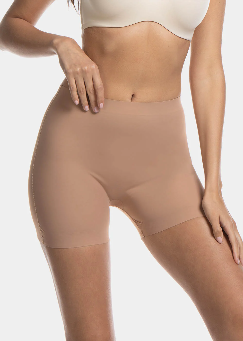 Magic corrigerende naadloze short - Invisible Magic corrigerende naadloze short - Invisible