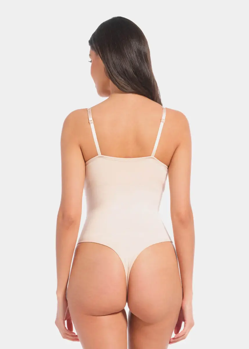 Magic corrigerende string Body - Body Soft - Buik corrigerende string body met spaghetti bandjes - Naadloos Magic corrigerende string Body - Body Soft - Buik corrigerende string body met spaghetti bandjes - Naadloos