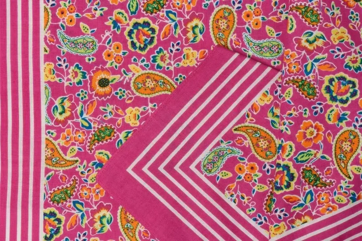 Boeren zakdoek Paisley Roze 55 x 55 cm Boeren zakdoek Paisley Roze 55 x 55 cm