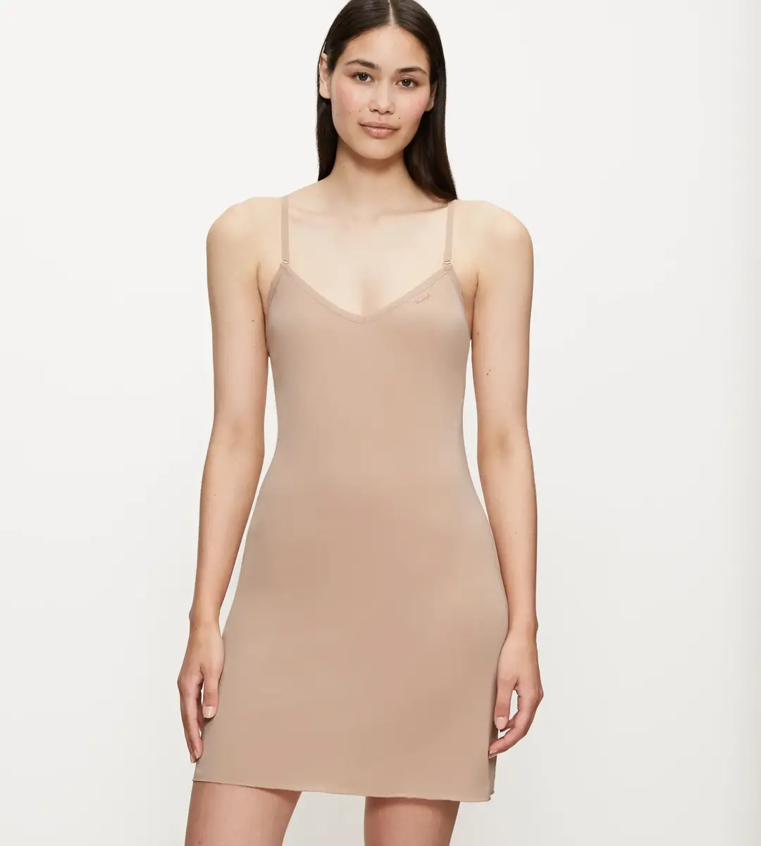 Triumph korte onderjurk - Body make Up - Gladde strakke onderjurk microfiber