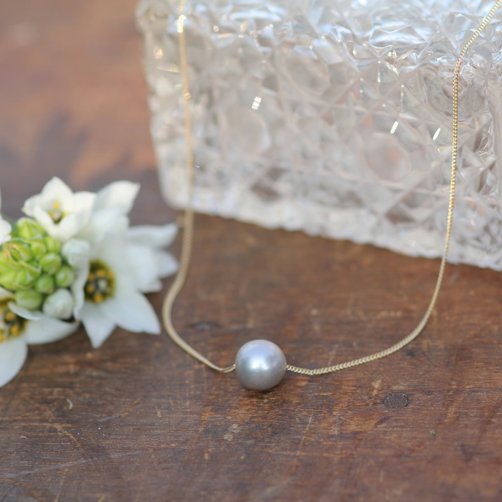 GATSBY Gold Floating Pearl Necklace