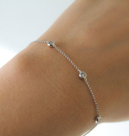 BLOSSOM White Gold Quinate Diamond Bracelet