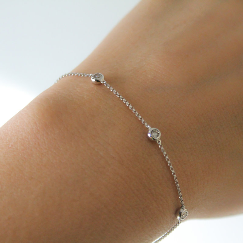 BLOSSOM White Gold Quinate Diamond Bracelet