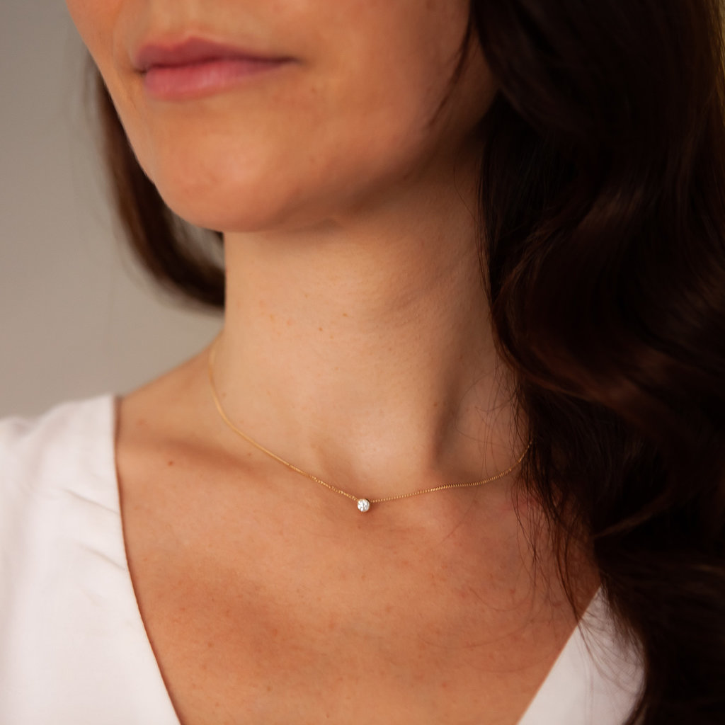 Asprey London Daisy Diamond Pendant Necklace | RegalFille