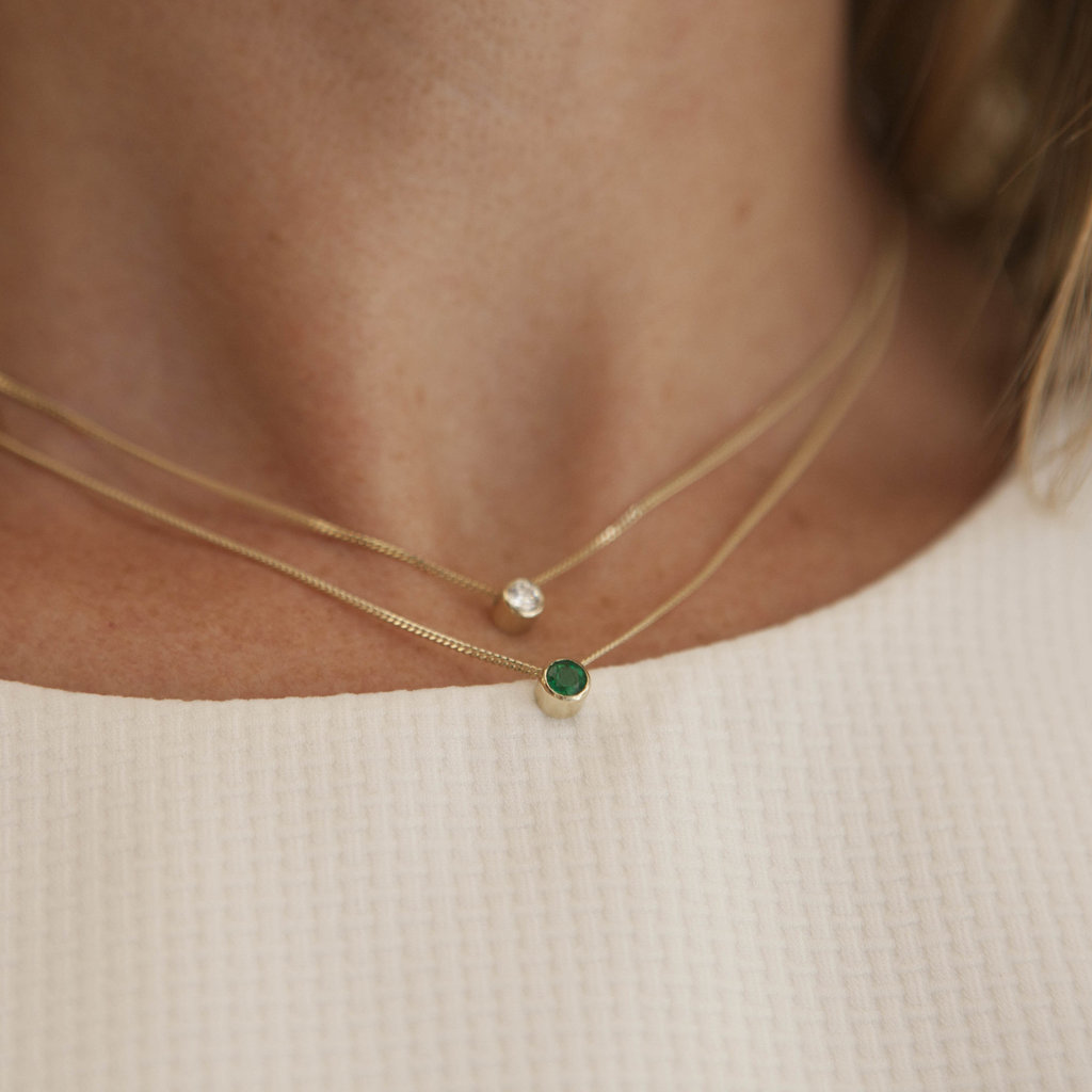 OCEANIA Gold Sliding Emerald Necklace