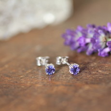 OCEANIA Tanzanite White Gold Stud Earrings