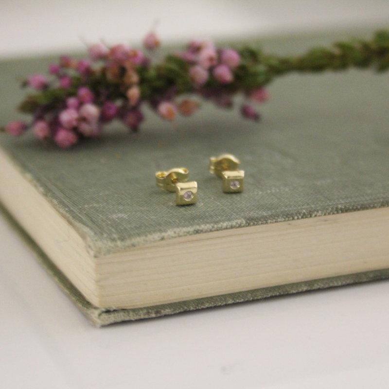 Gold Shimmer Cube Earrings