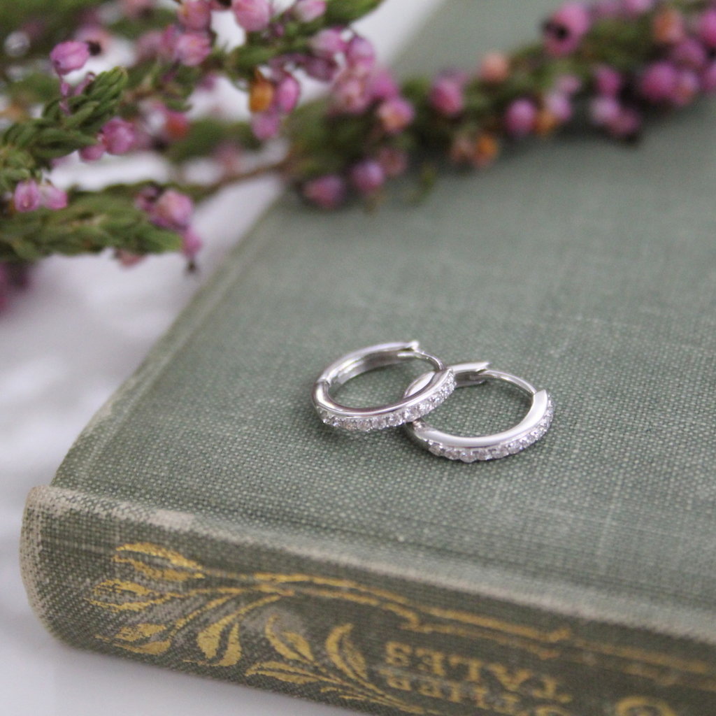 BLOSSOM White Gold Round Diamond Hoop Earrings
