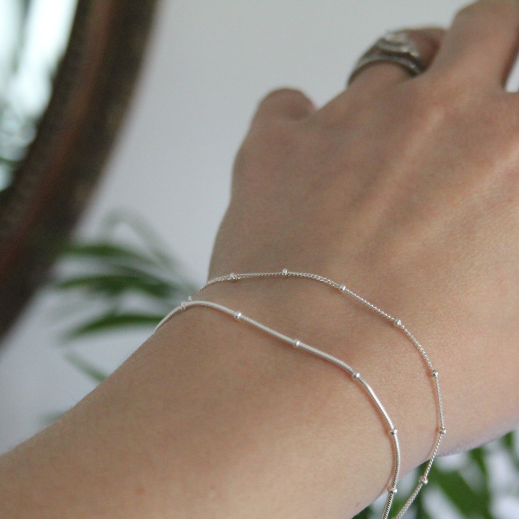 LILA Silver Jasmine Curb Bracelet