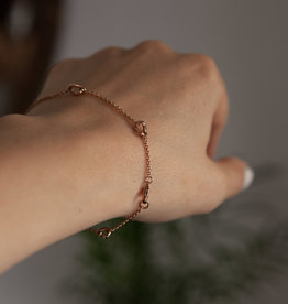 LILA Rose Gold Chain Twist Bracelet