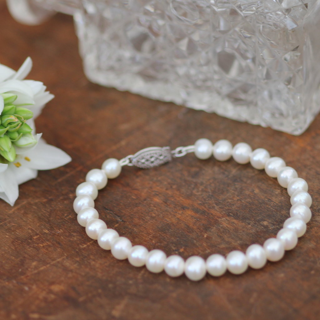 GATSBY Silver White Freshwater Pearl Bracelet