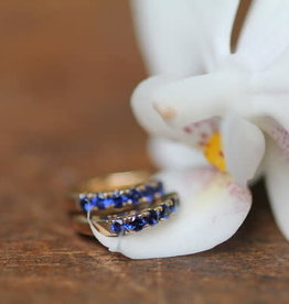 DAISY White Gold Sapphire Mini Huggies Earrings