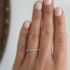 BLOSSOM White Gold Silhouette  Diamond Ring 0.15ct