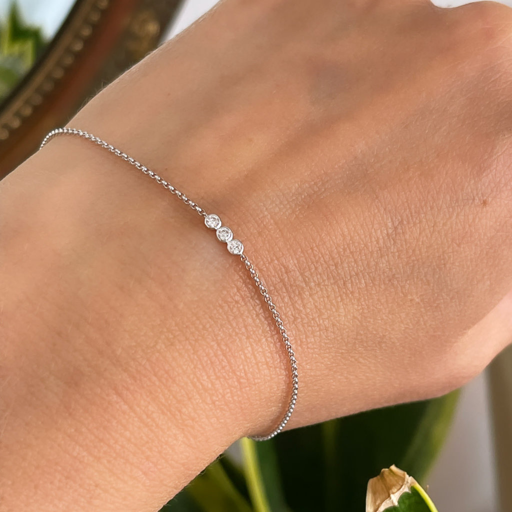 DAISY White Gold Tri Diamond Bracelet