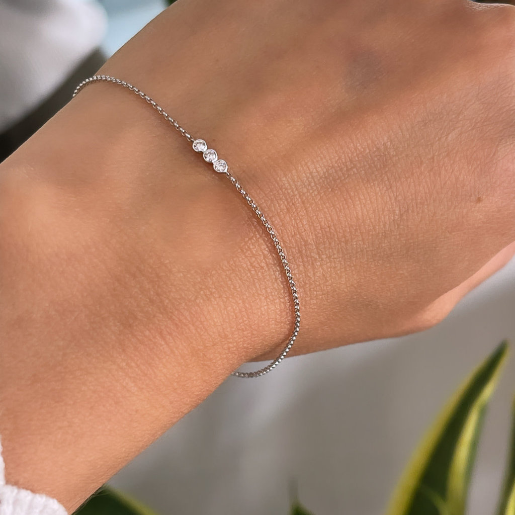 LILA White Gold Tri Diamond Bracelet