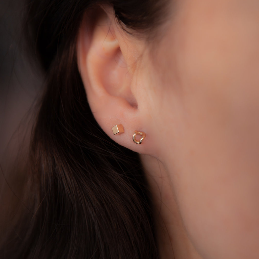 Gold Twist Silhouette Earrings
