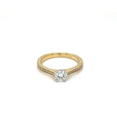 LILA Gold Diamond Arina Ring