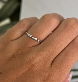 LILA White Gold Diamond Mollie Ring