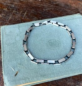 METRO Silver Oxidised Leo Bracelet