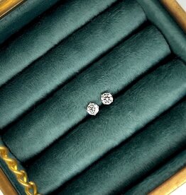 LILA 18 Carat White Gold Diamond Solitaire Studs